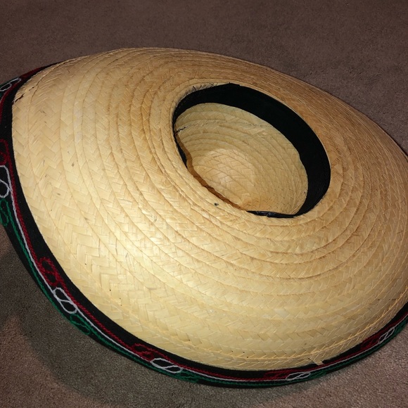 Three Sombreros - Picture 7 of 8